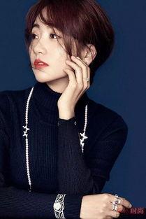 杨蓉最近生活照,简约时尚，尽显优雅魅力